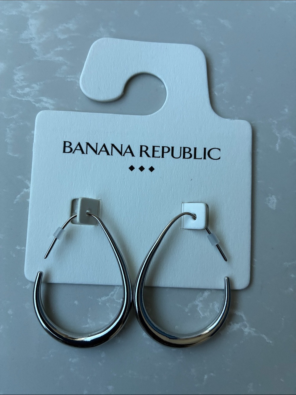 Banana Republic Sleek Silver Teardrop Hoop Earrings NWT